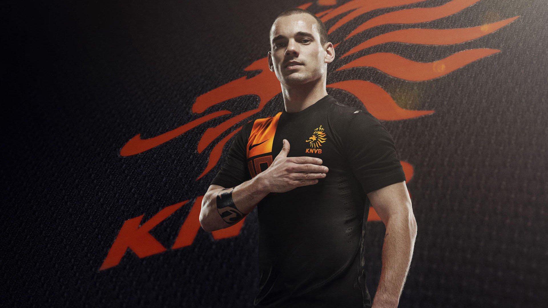 袁甲解析王大雷染红争议，规则核心在于明显得分机会的界定